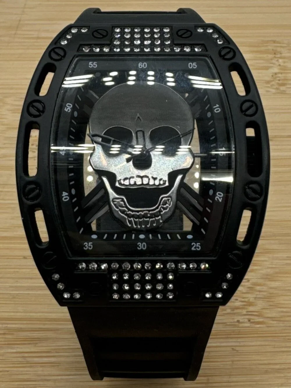 ED HARDY Skull Men's Quartz Movement Analog Watch (3)